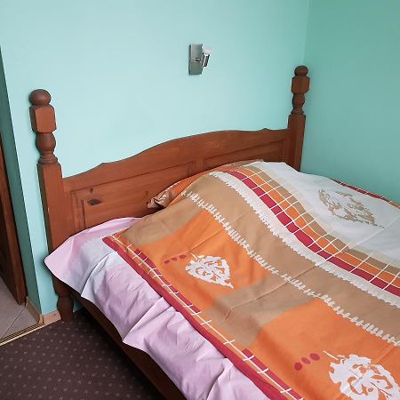 Roadway Hostel Kielce Kültér fotó