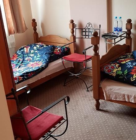 Roadway Hostel Kielce Kültér fotó