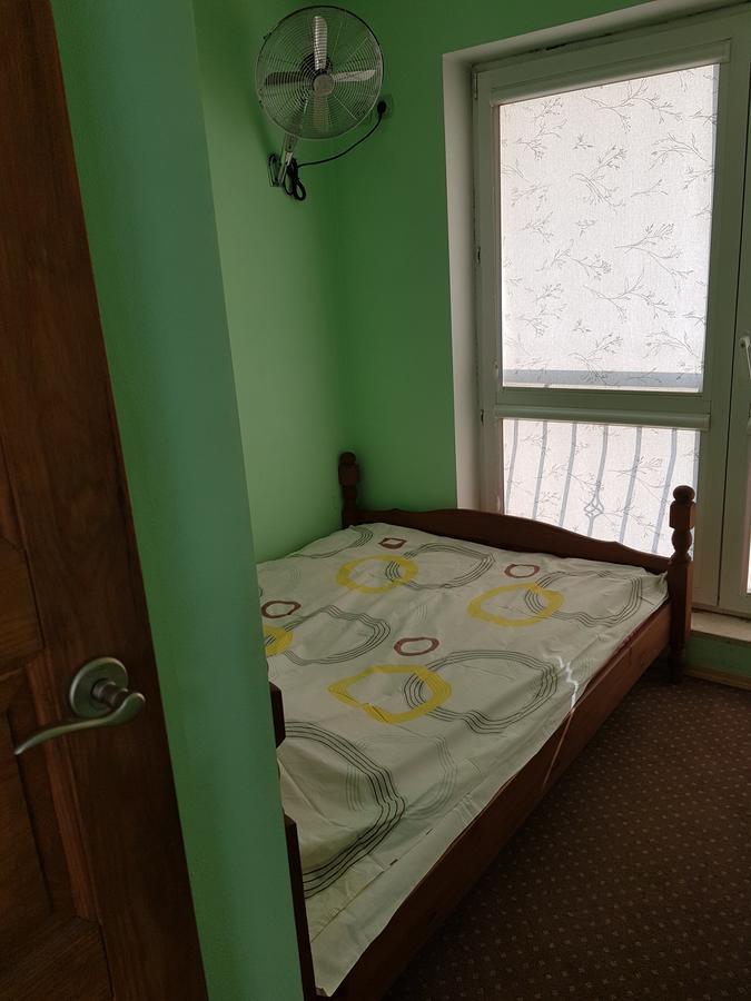 Roadway Hostel Kielce Kültér fotó